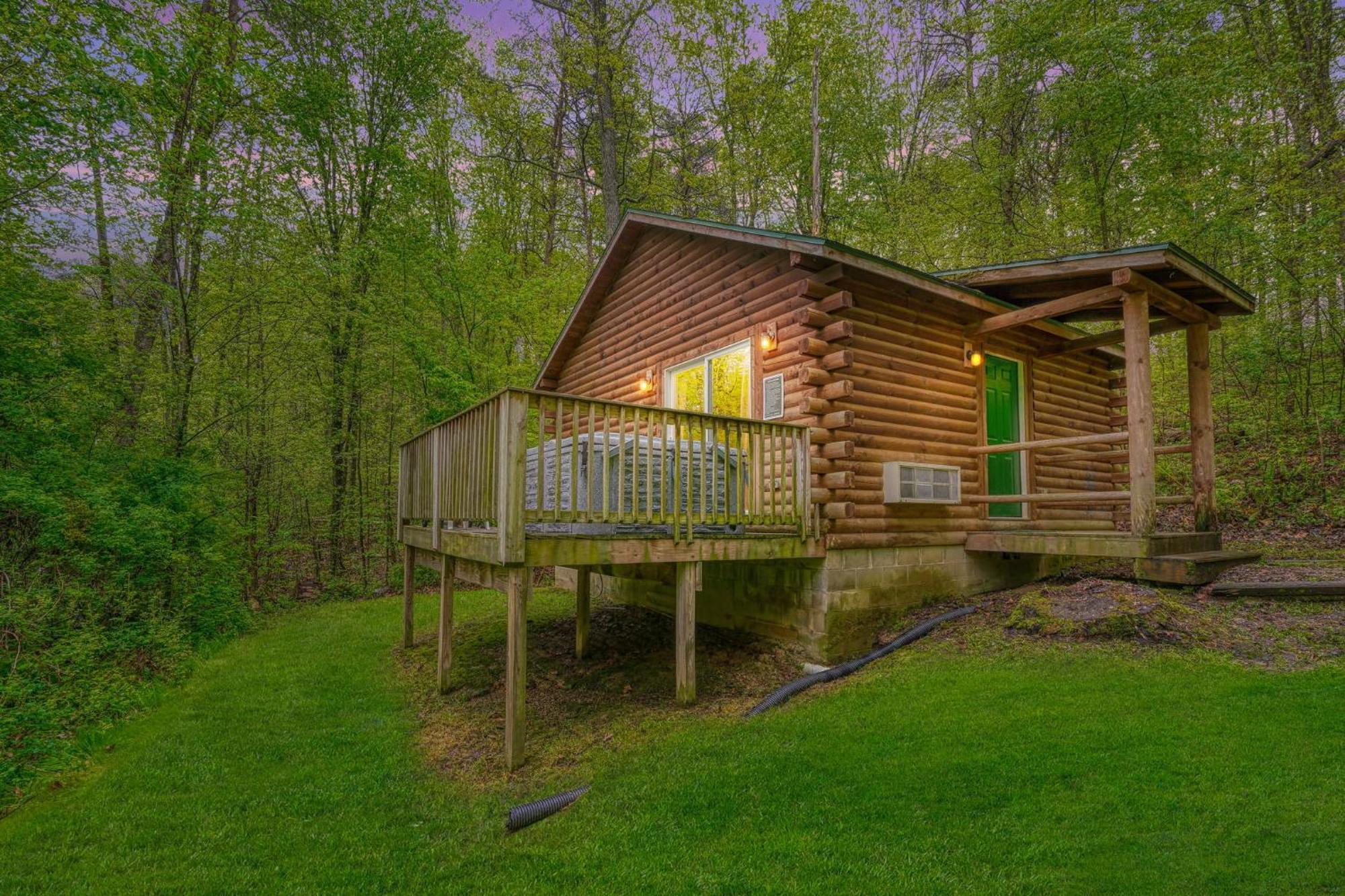 Blue Rose Cabins - Big Woody Cabin โลแกน ภายนอก รูปภาพ