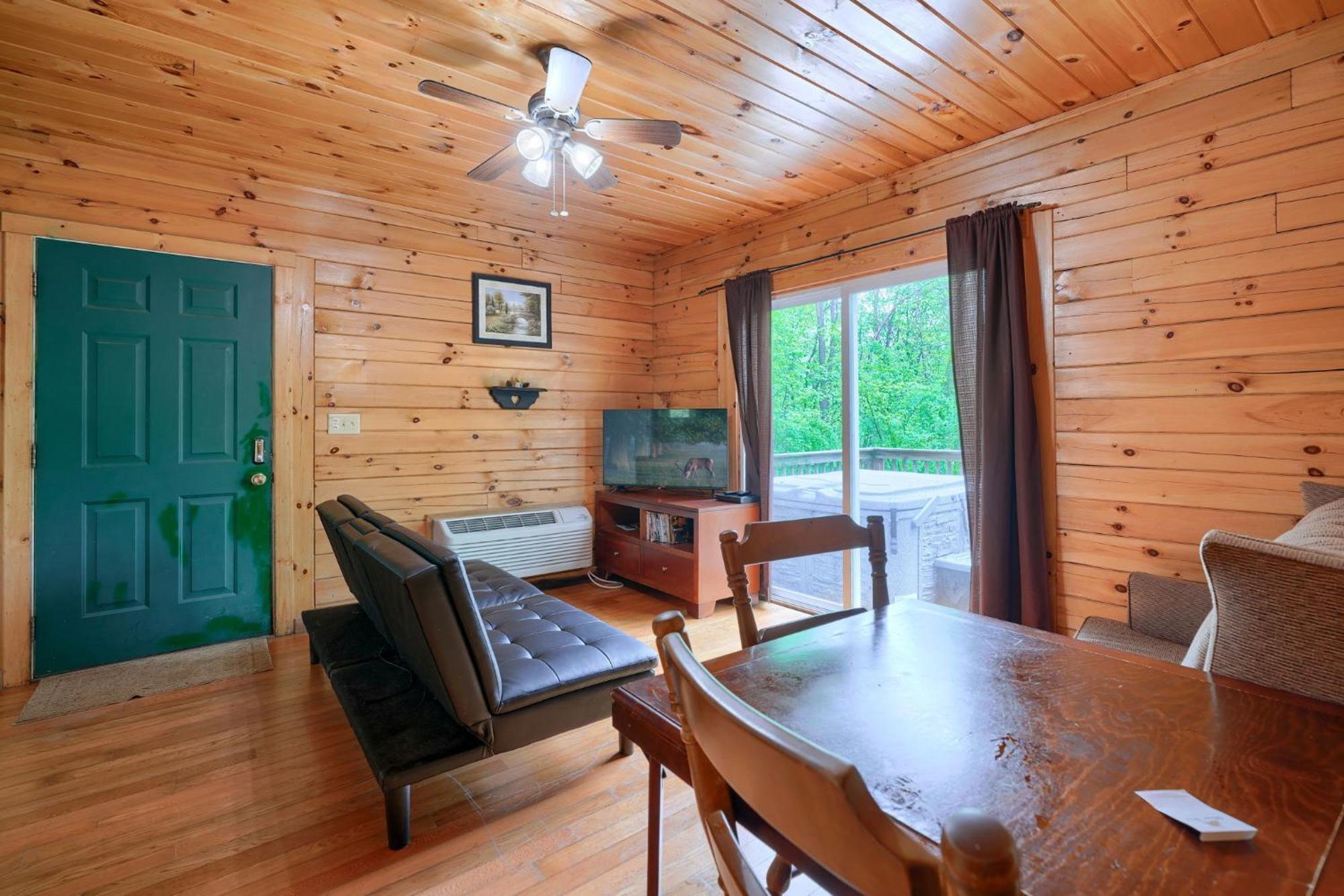 Blue Rose Cabins - Big Woody Cabin โลแกน ภายนอก รูปภาพ