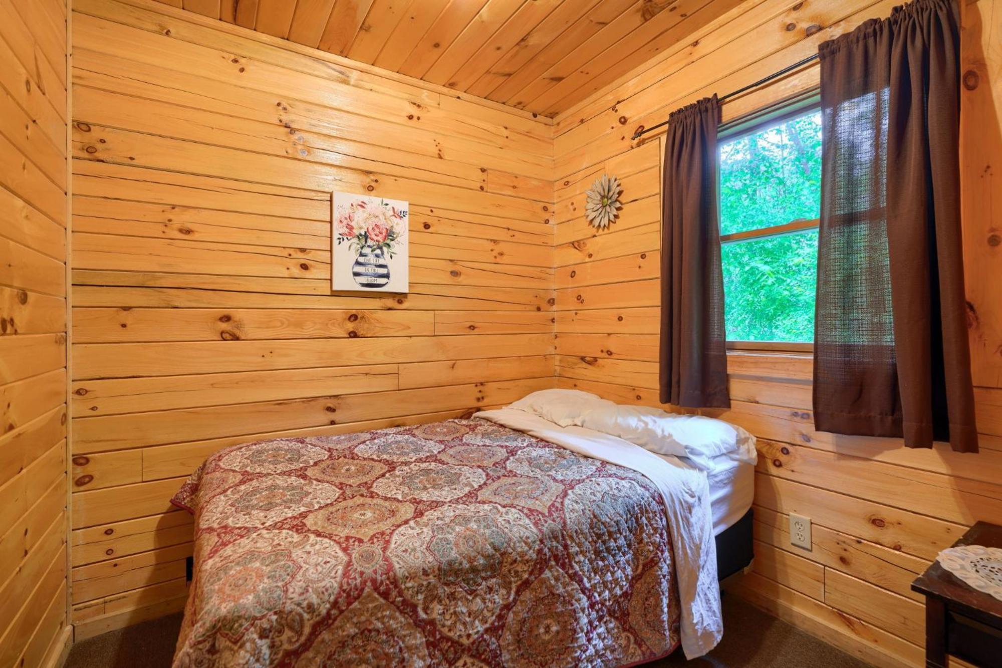 Blue Rose Cabins - Big Woody Cabin โลแกน ภายนอก รูปภาพ
