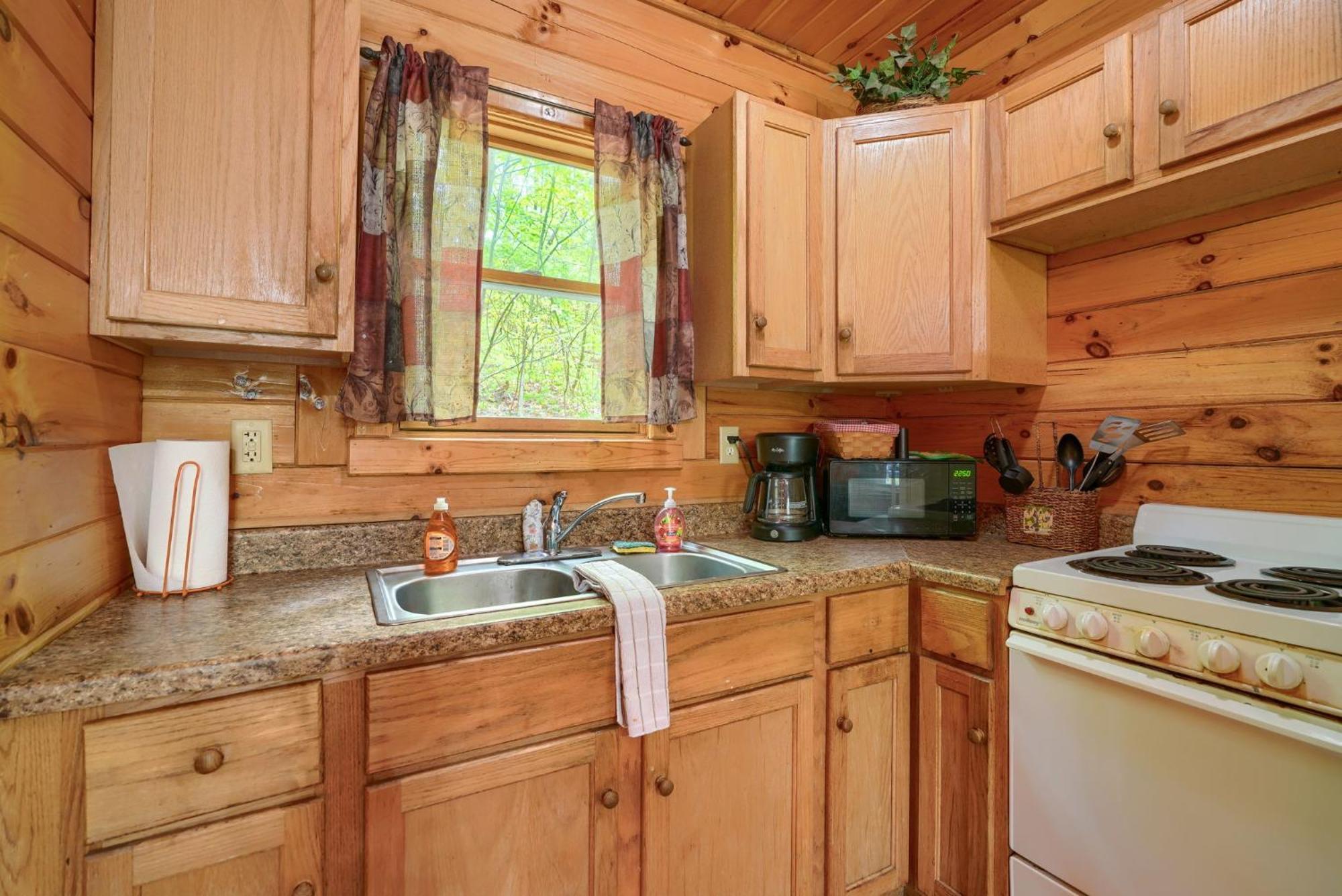 Blue Rose Cabins - Big Woody Cabin โลแกน ภายนอก รูปภาพ